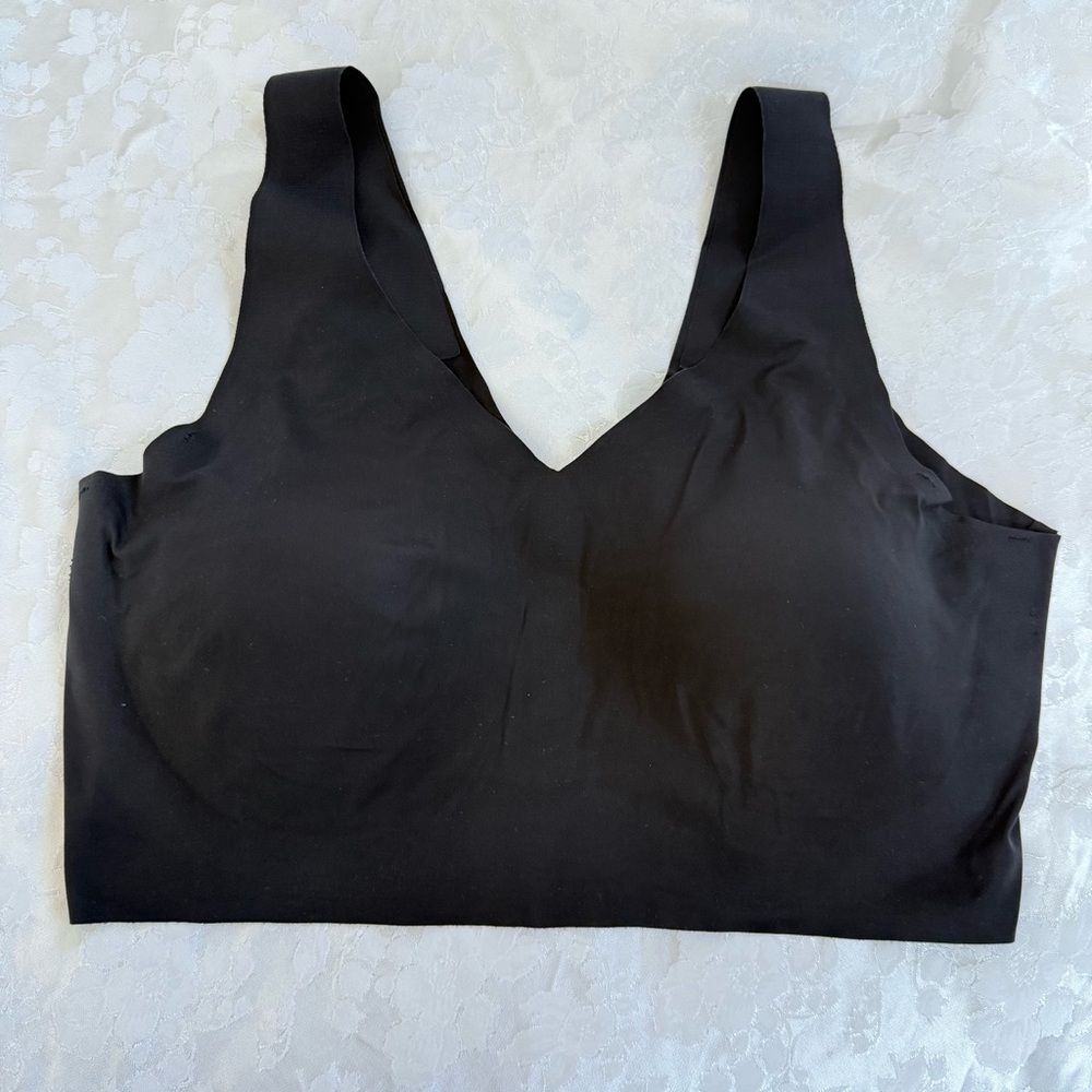 Hanes‎ Women's Black Seamless Bralette Size 2XL